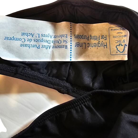 Andie Swim Womans size S/Tall Bermuda One Piece Swimsuit in Black Demi Cup NEW - Picture 6 of 8